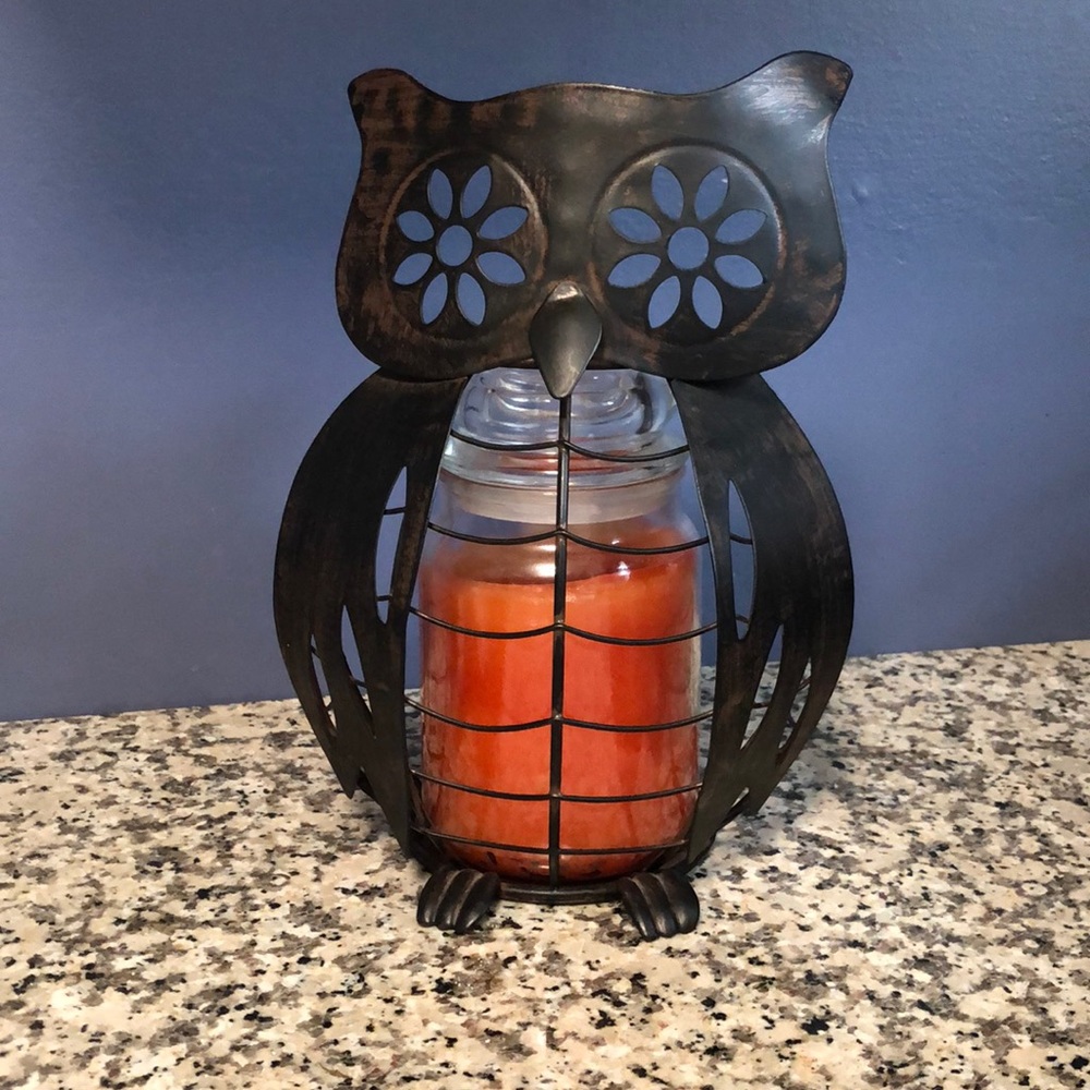 Yankee Candle owl decor